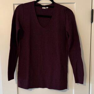 Gap Purple light V-Neck Sweater size Small
